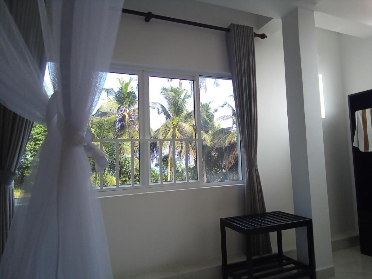 The Moose Weligama Bed & Breakfast Exterior foto