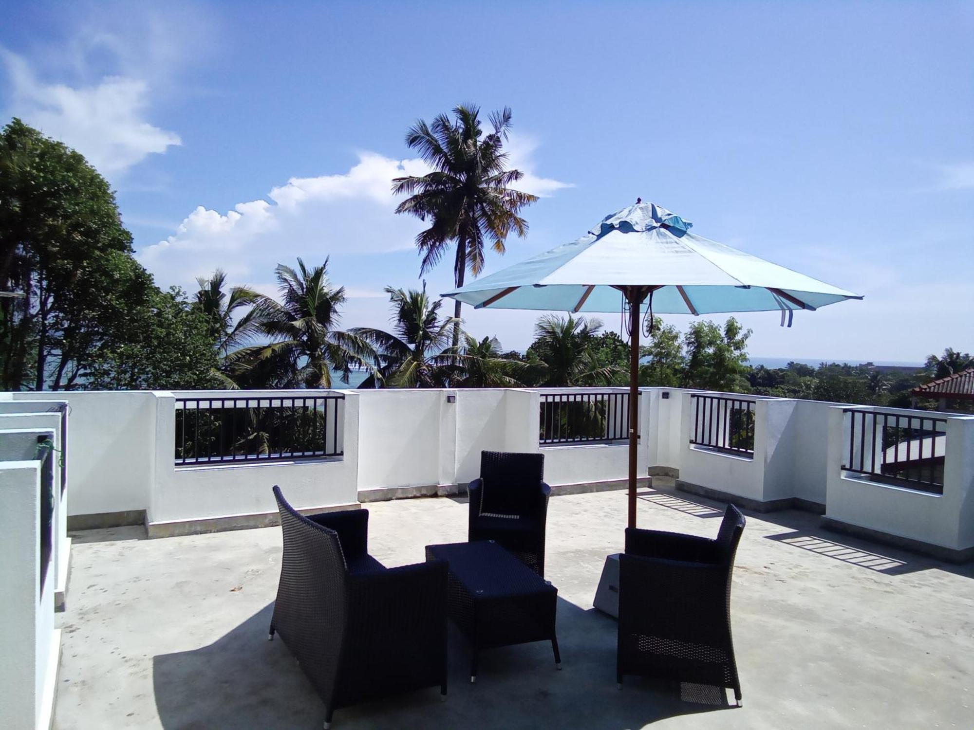 The Moose Weligama Bed & Breakfast Exterior foto