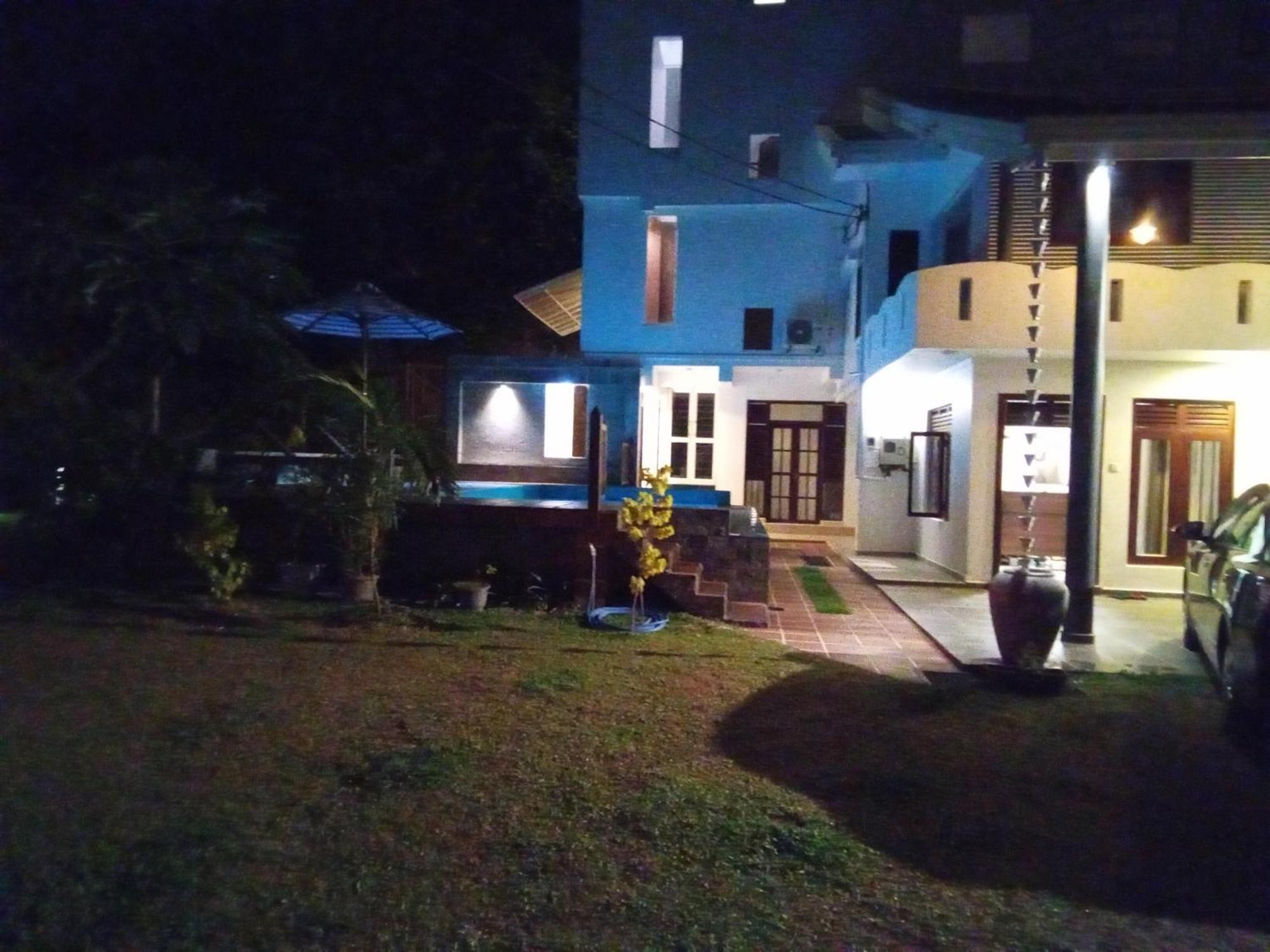 The Moose Weligama Bed & Breakfast Exterior foto